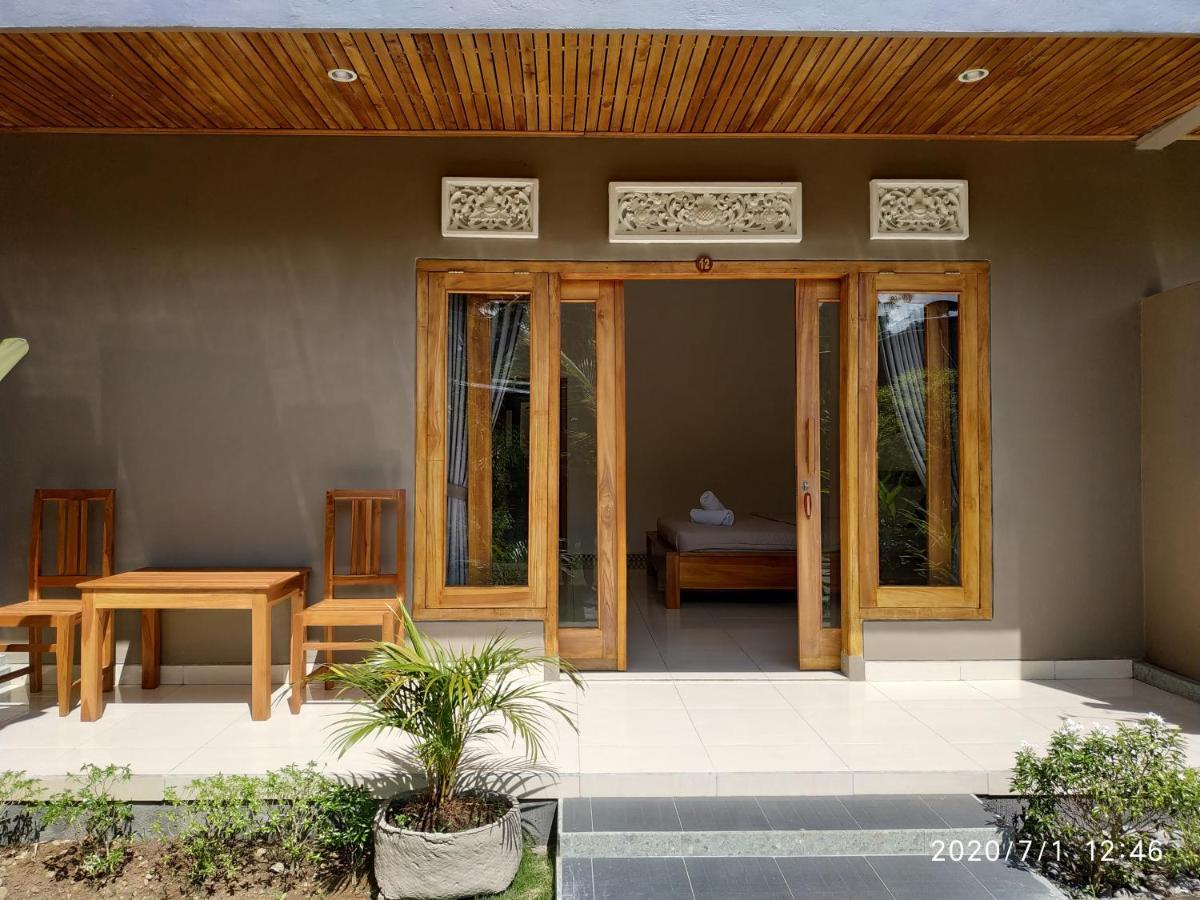 Harris Surf Villa Pulukan Exterior foto