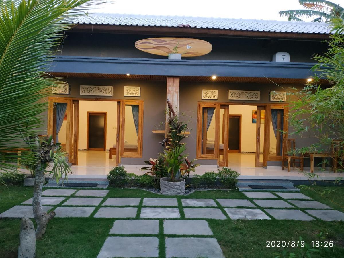 Harris Surf Villa Pulukan Exterior foto