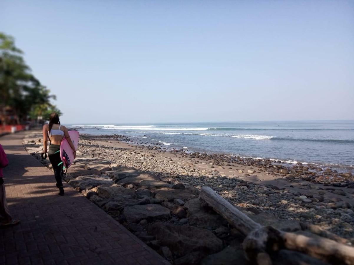 Harris Surf Villa Pulukan Exterior foto
